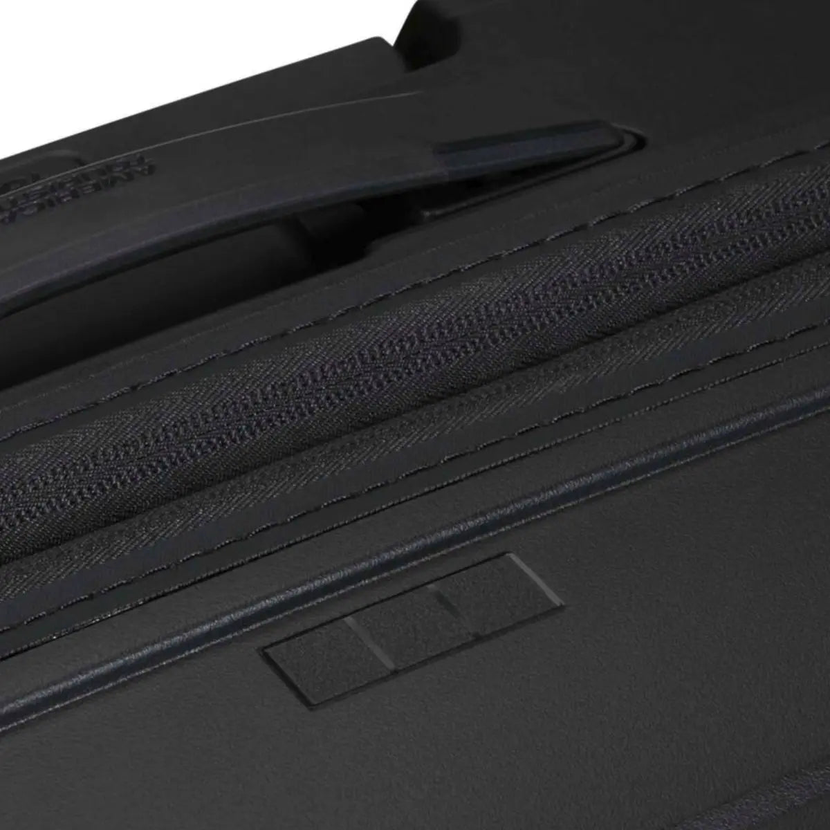 American Tourister Fastforward 55 cm Expandable Carry On Suitcase - Flash Black