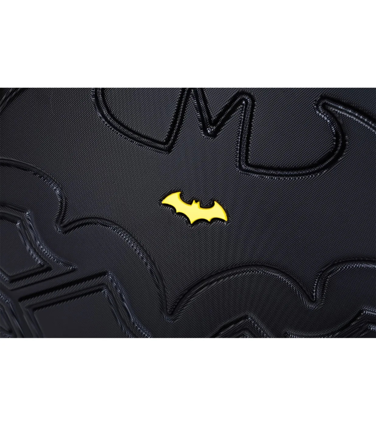 Black textured 61 cm medium 4-wheel suitcase with durable polycarbonate shell and raised embossed batman design