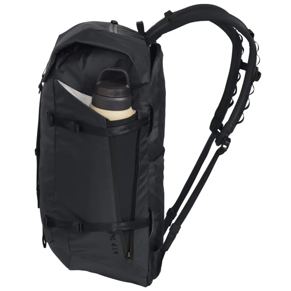 Expandable Bottle Pocket: Keep an extra stash of water within reach at all times