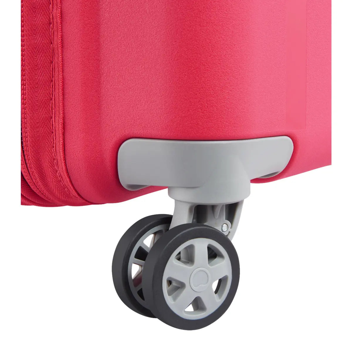 Double wheels for easy manoeuvrability