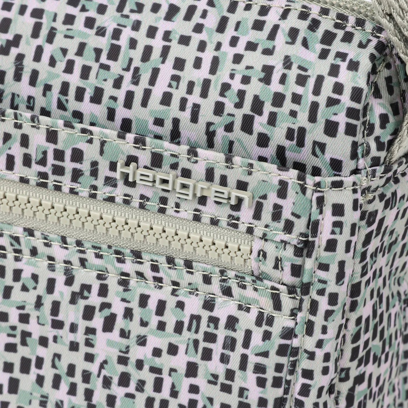 Hedgren EYE NEO Medium Crossbody Bag with RFID Pocket - Print SS26
