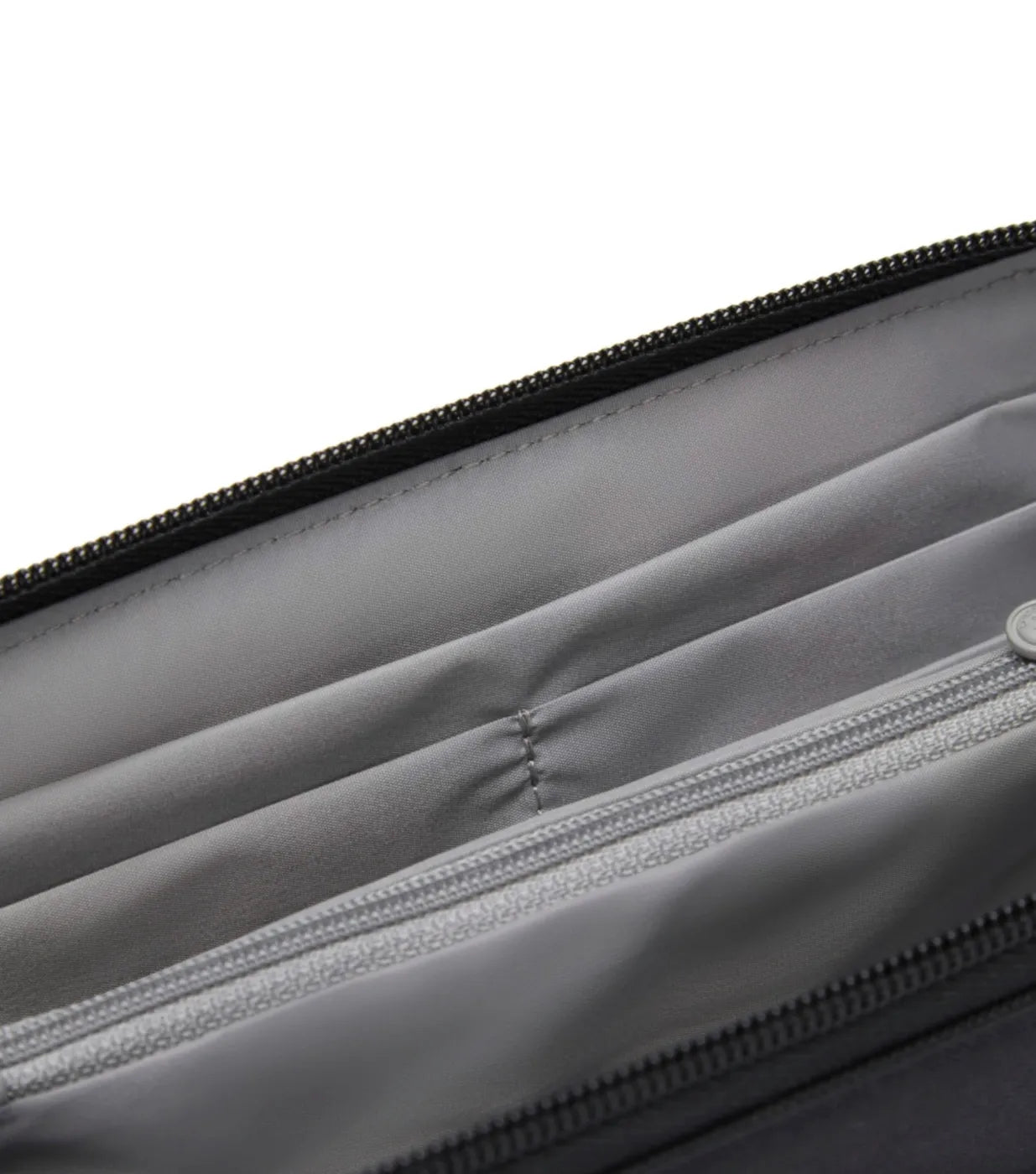 Pacsafe RFIDsafe Continental Wallet - Jet Black