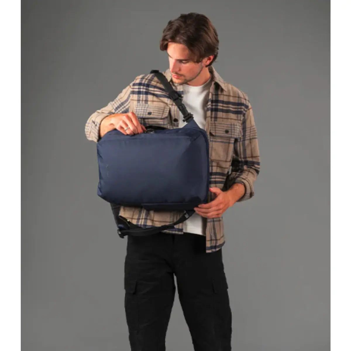 Pacsafe V Commuter 18L Anti-Theft 16’’ Laptop Backpack - Ocean