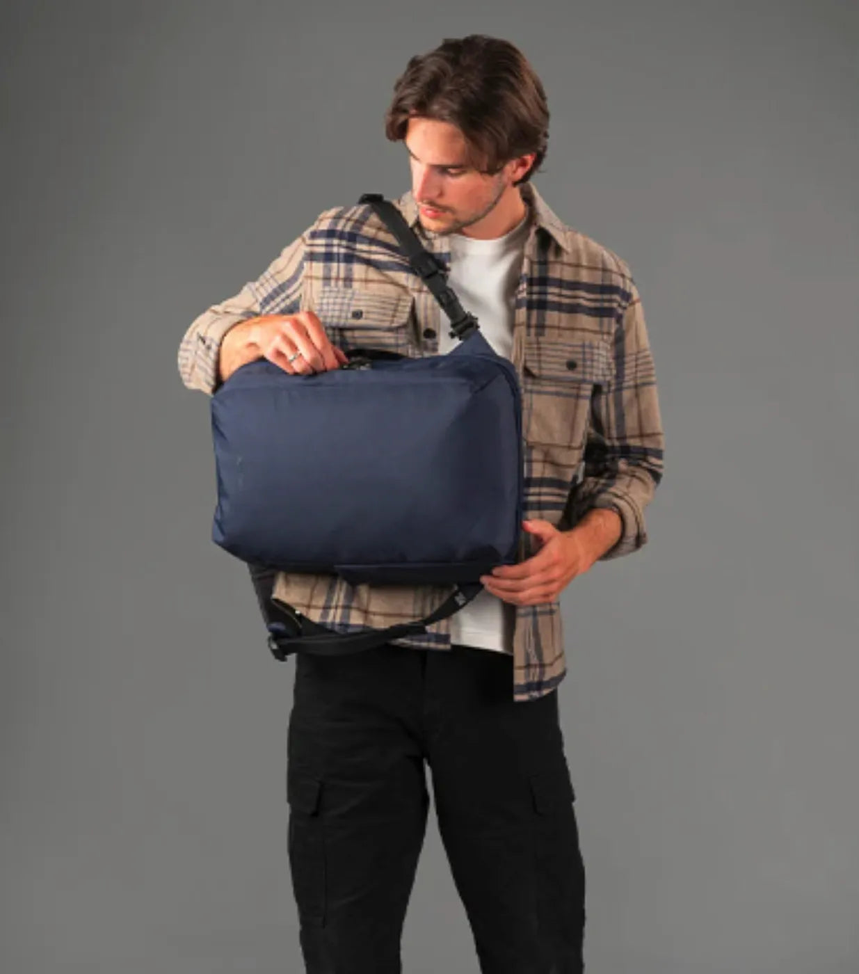 Pacsafe V Commuter 18L Anti-Theft 16’’ Laptop Backpack - Ocean