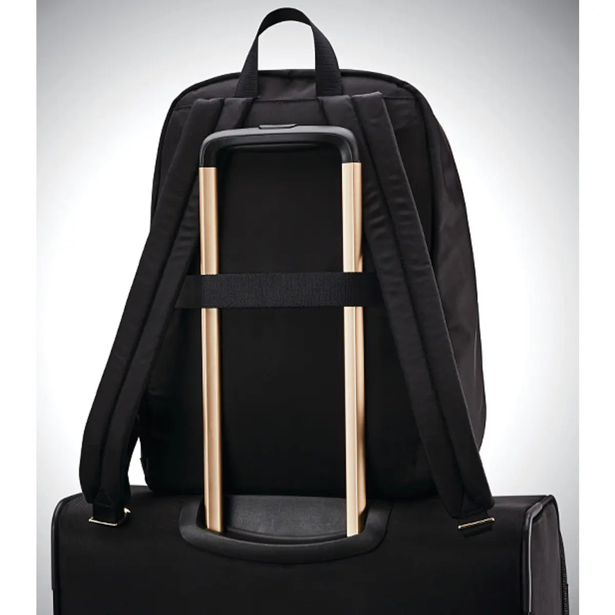 Smart Sleeve (Luggage for display purpose only)