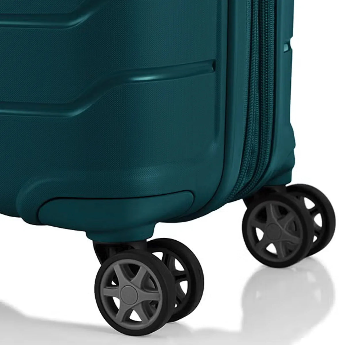 Samsonite Oc2Lite 81 cm 4 Wheeled Expandable Spinner Suitcase - Emerald Green