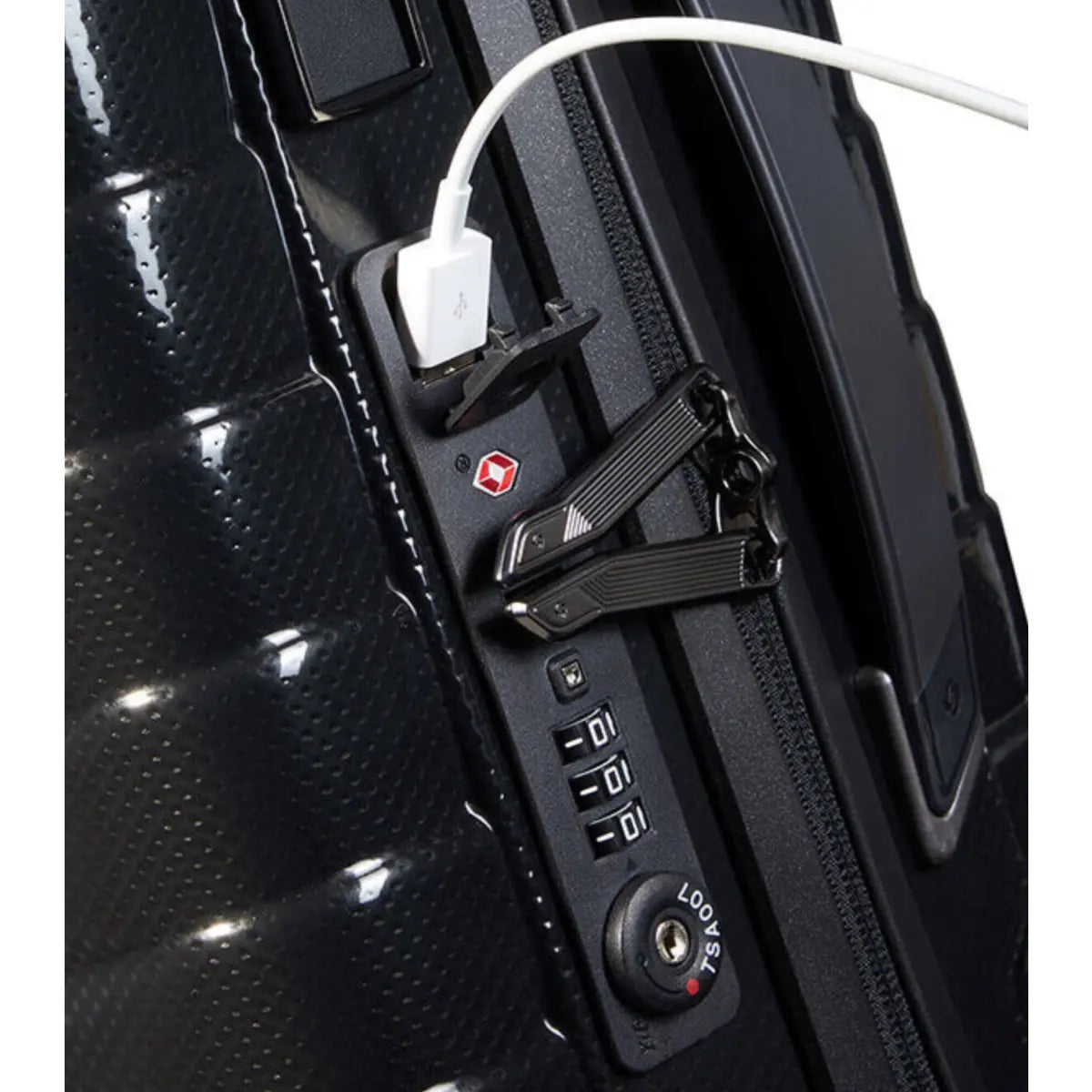 USB port (power bank not included)