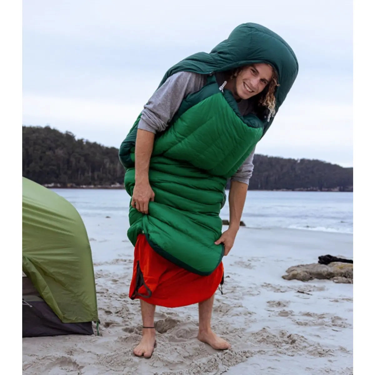 Free-Flow zip system allows you to walk around camp