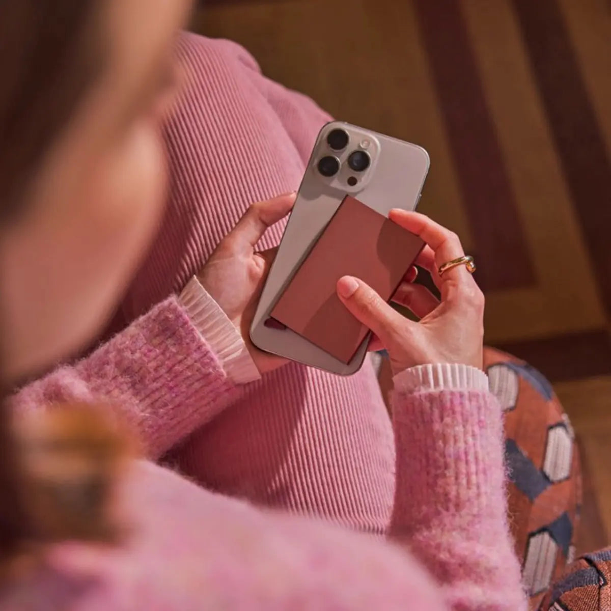 Secrid Cardprotector for Magsafe - Compact RFID Card Wallet - Rose