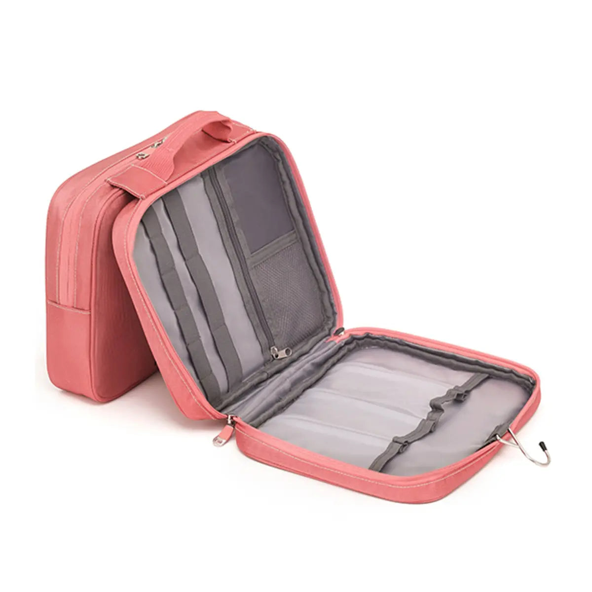 Large main compartment with organisation bottle holders