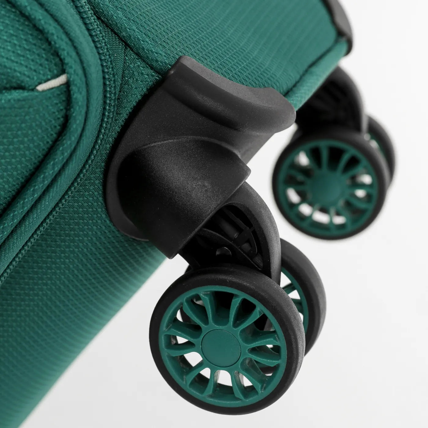 Tosca So Lite 67 cm 4-Wheel Expandable Suitcase - Emerald Green
