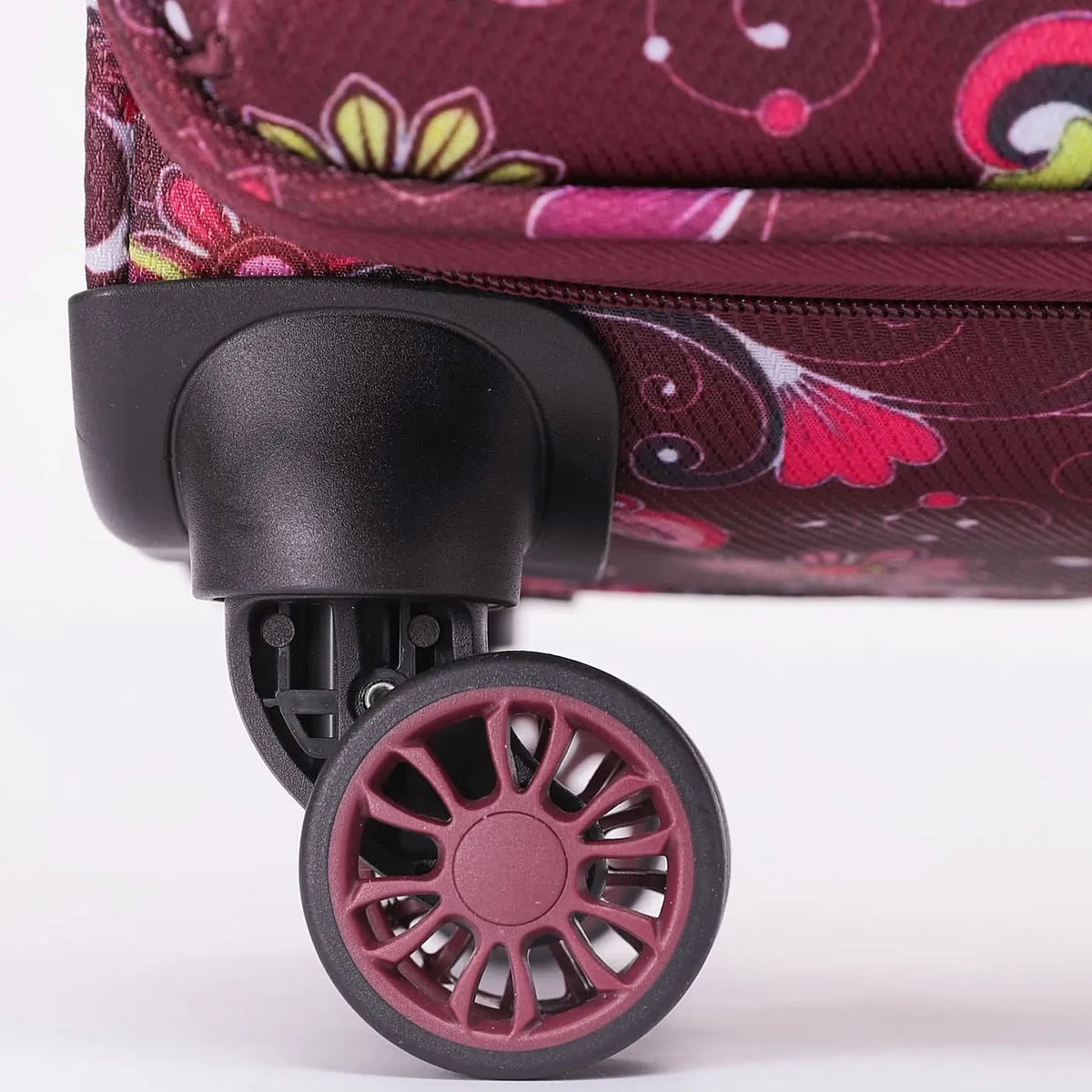 Tosca So Lite 67 cm 4-Wheel Expandable Suitcase - Wine Paisley