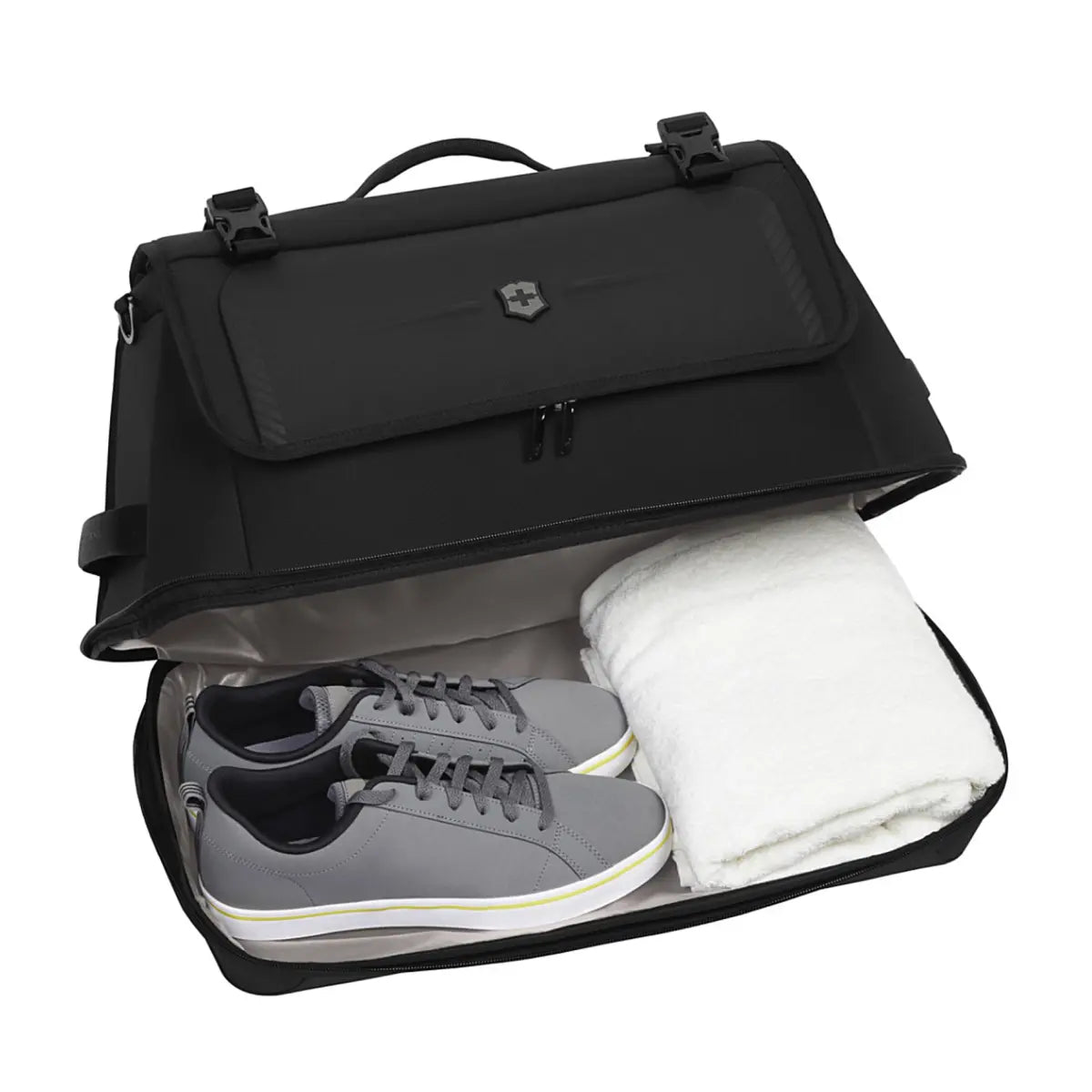 Adaptive interior allows customisable capacity for bottom and main compartments