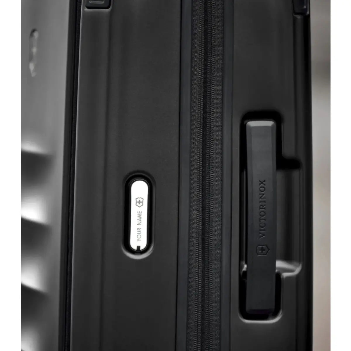 Option for personalization; choose from initial engraving or customize with a personal message