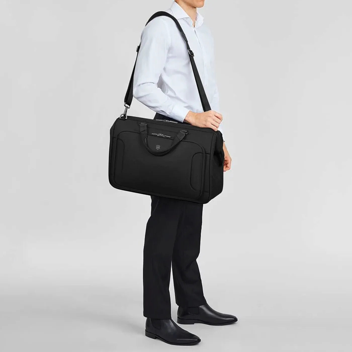 Victorinox Werks Traveler 7.0 Weekender Bag - Black