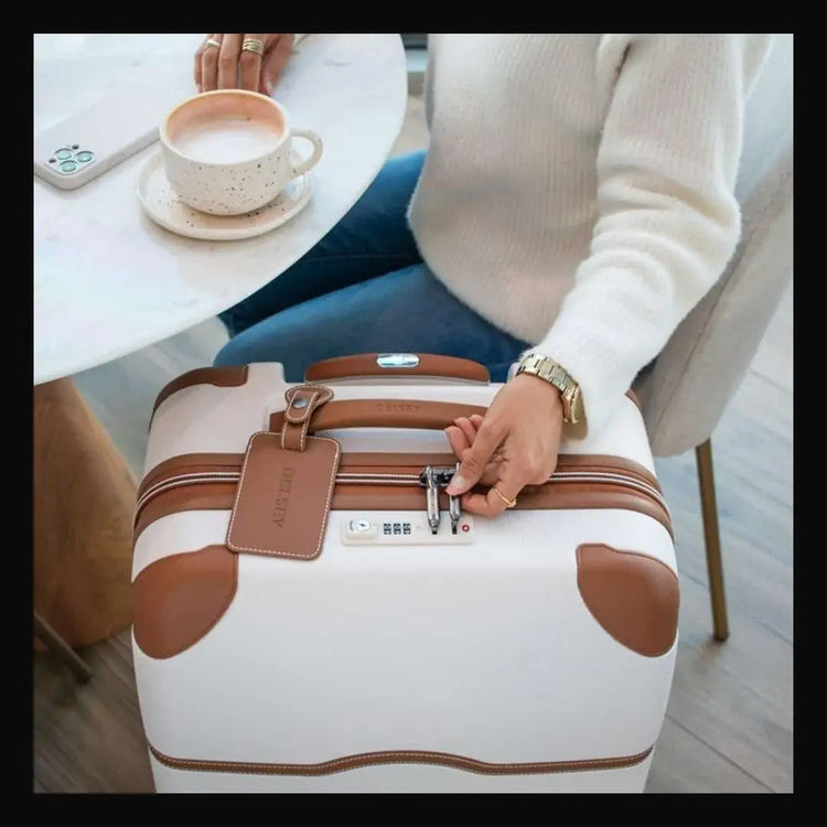 Hard Shell Suitcases at Travel Universe