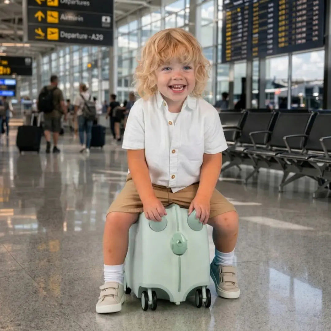 Kids Luggage at Travel Universe