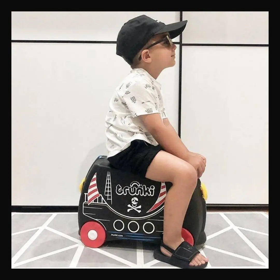 Kids Luggage at Travel Universe