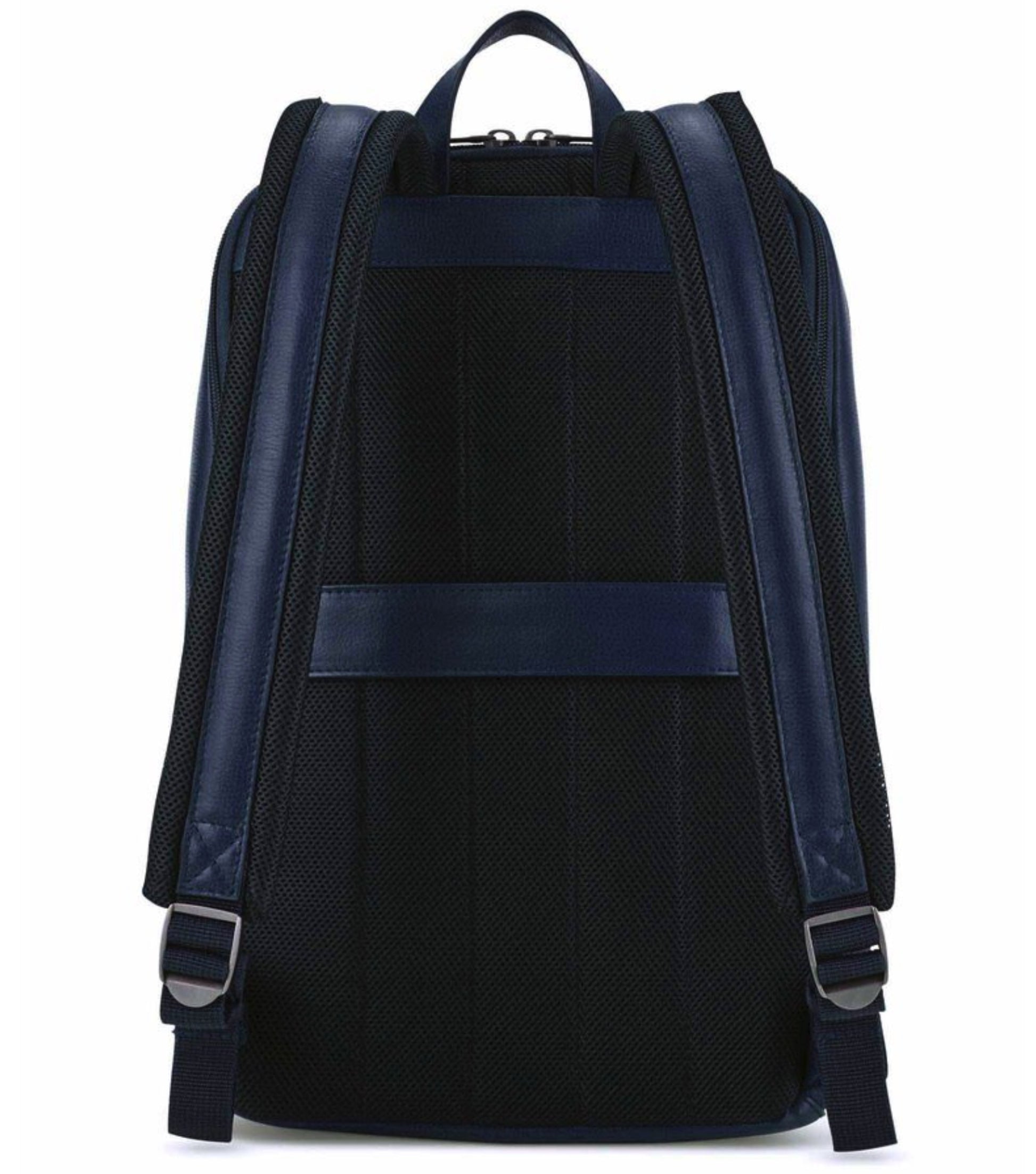 Padded back panel and shoulder straps