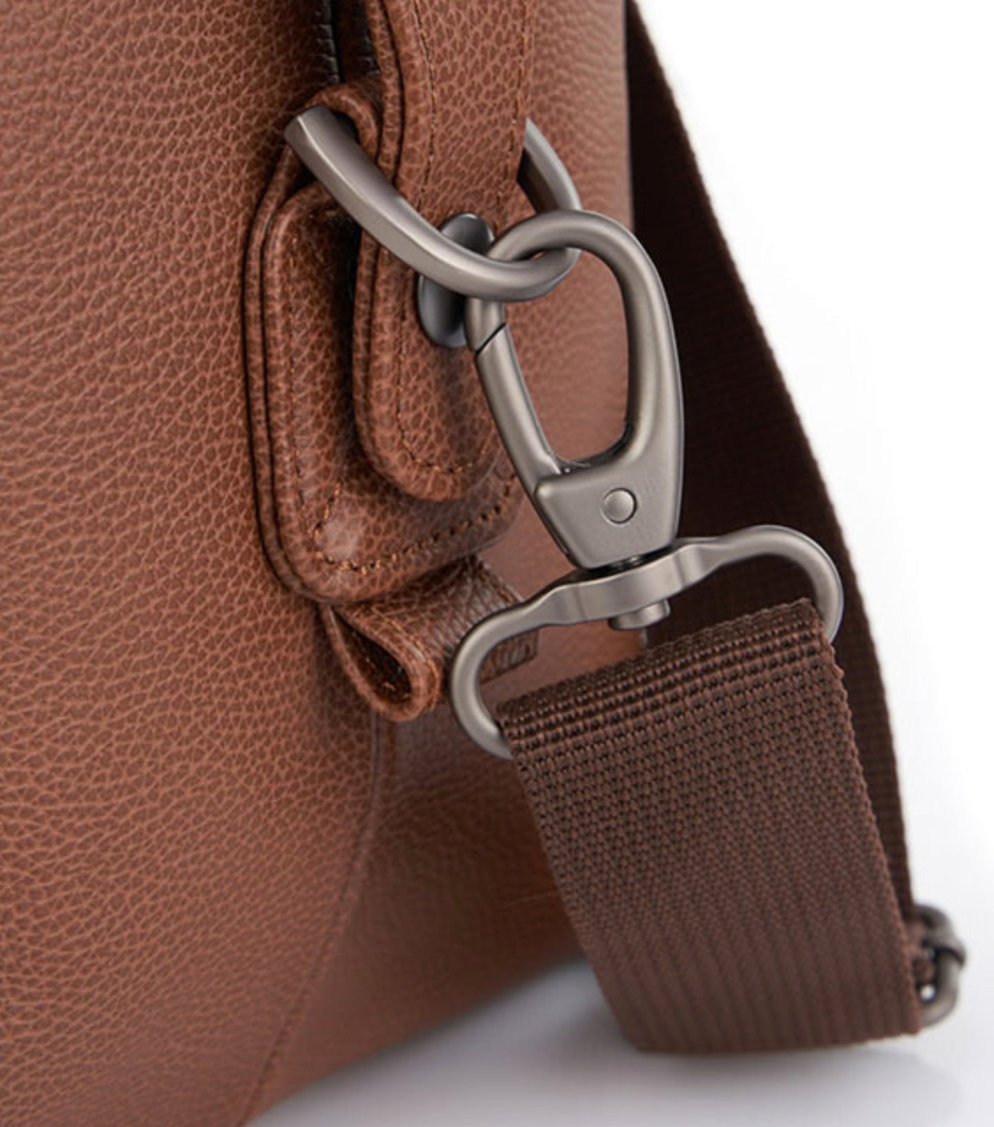 Removable shoulder strap