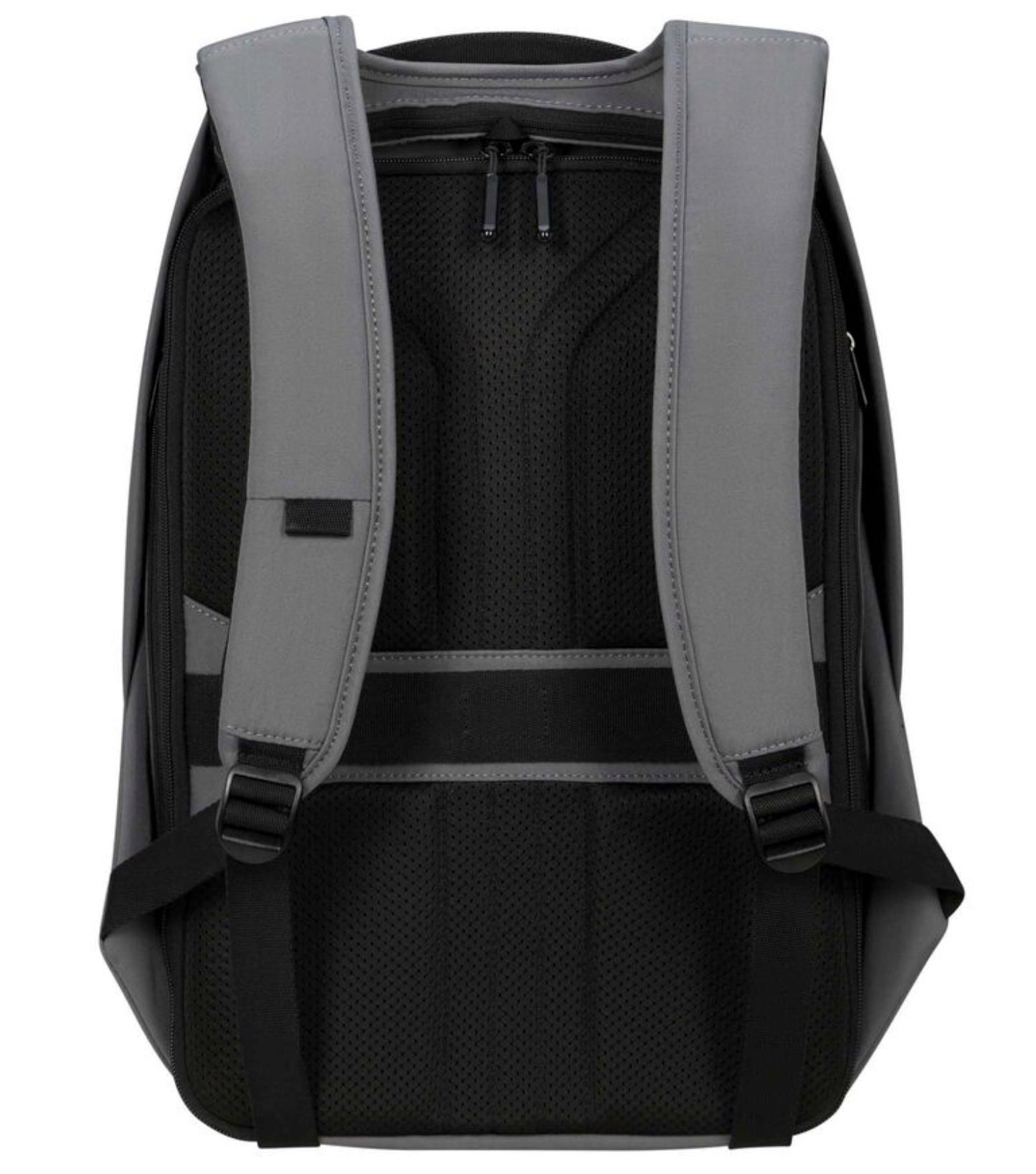 Padded back panel with smart sleeve feature that allows attachment over extendable luggage handles