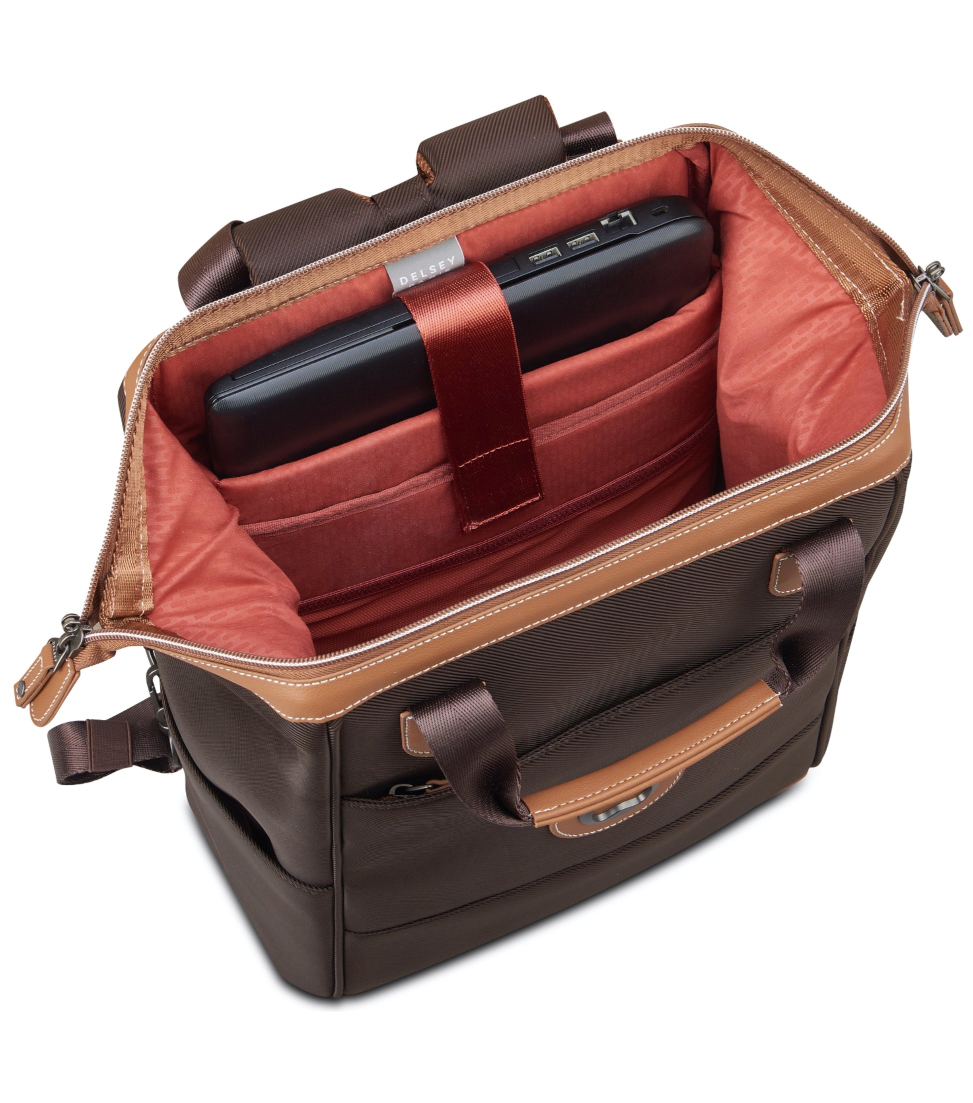 Padded 14" laptop and tablet compartment 