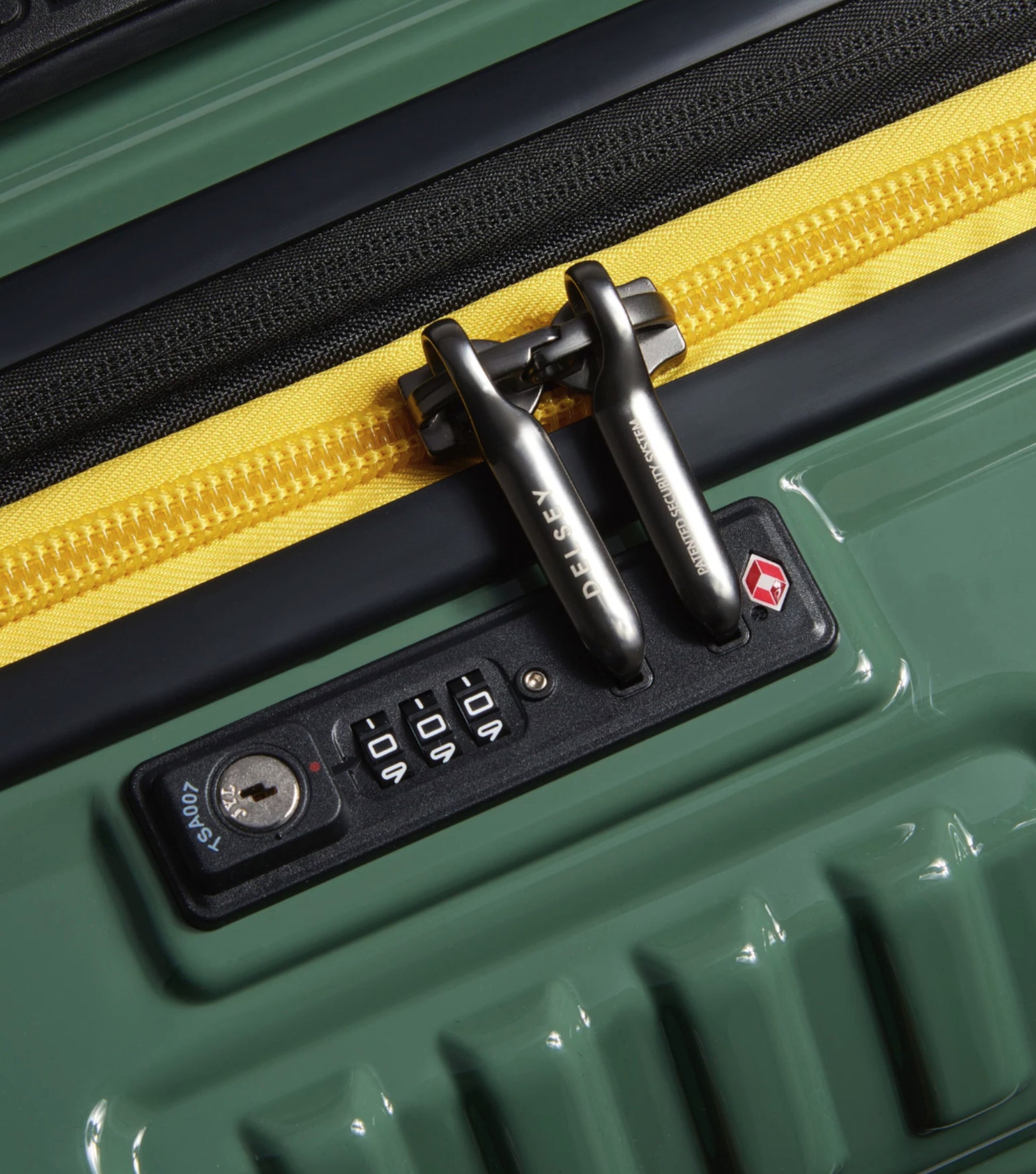 Recessed combination lock with TSA