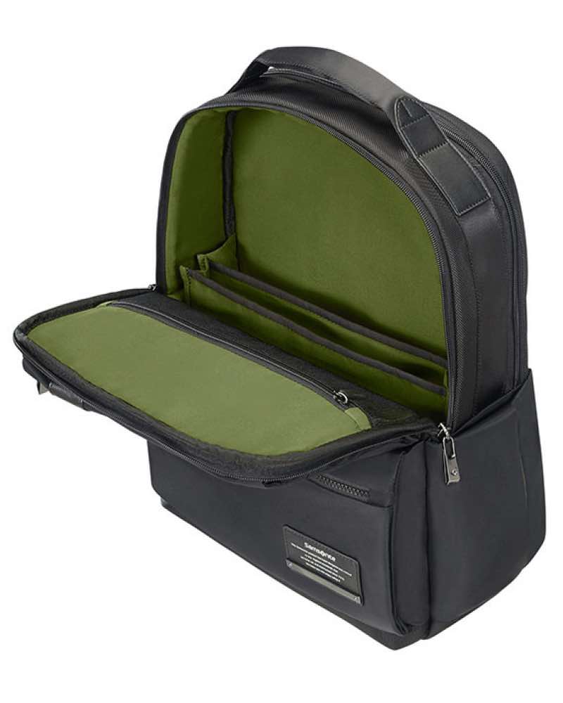 Main compartment with a large zipped mesh pocket