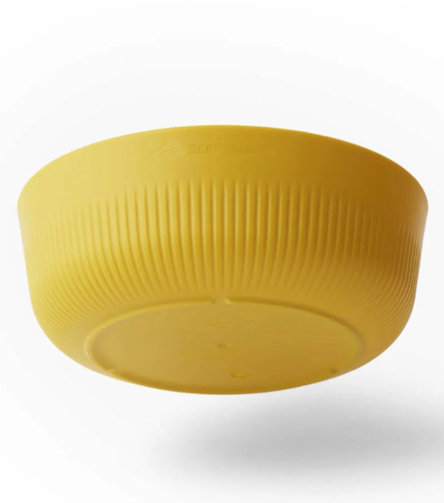 Cool-Grip sidewalls allow you to hold the bowl securely, no matter how hot the contents are