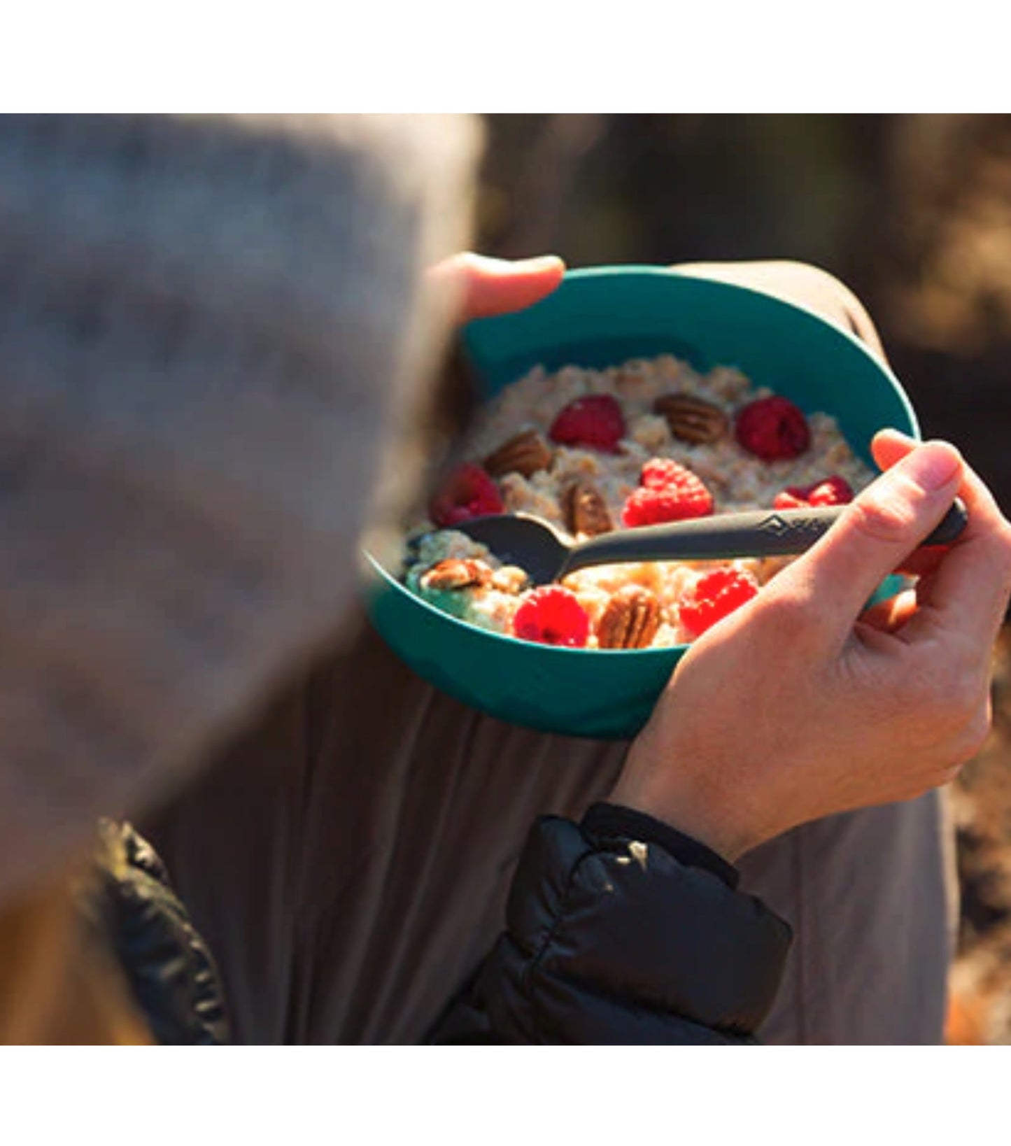 The curvature of bowls perfectly complements the Delta Spoon (sold separately) to scrape the edges clean