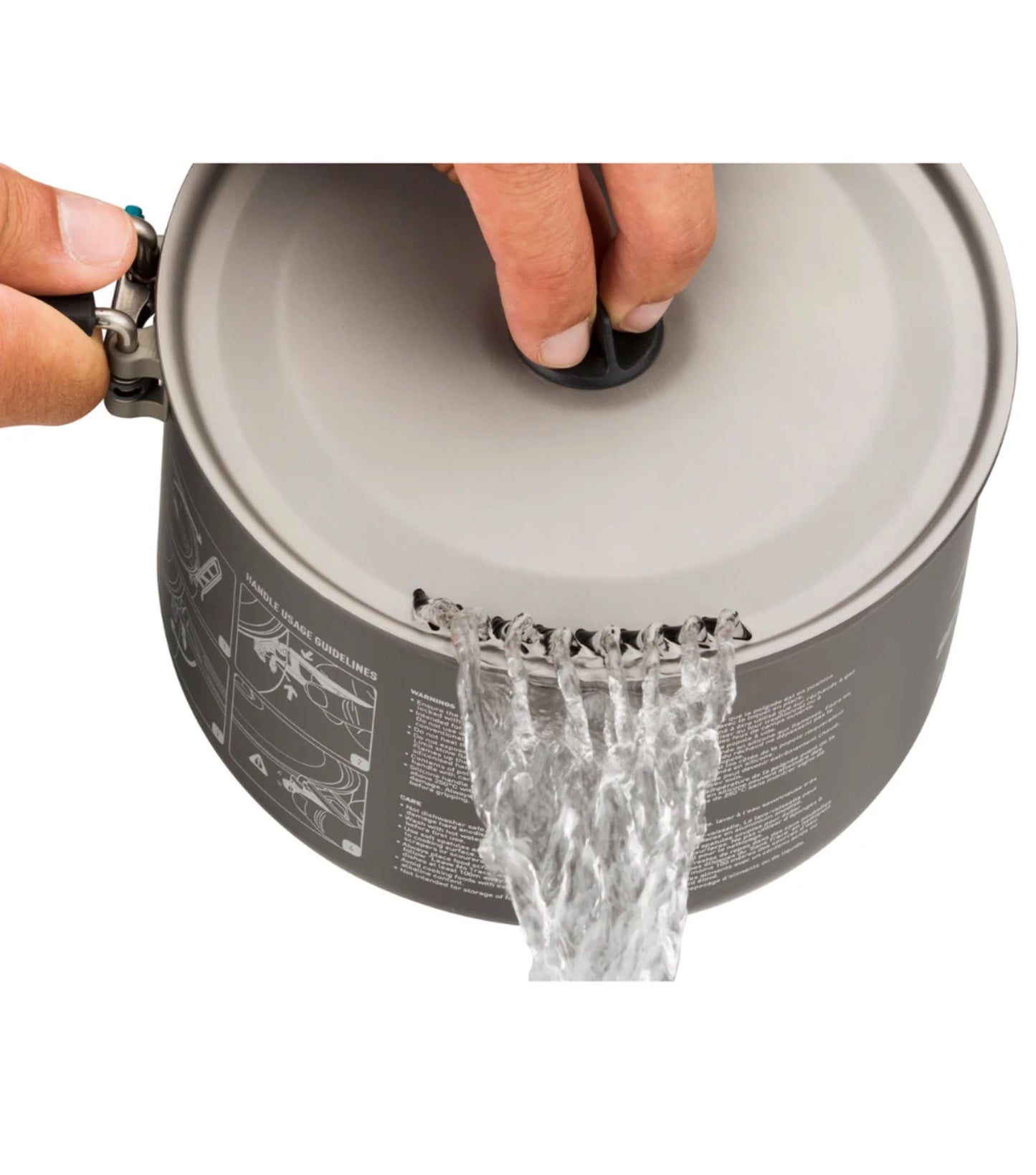 Easy-flow strainer lid for efficient draining