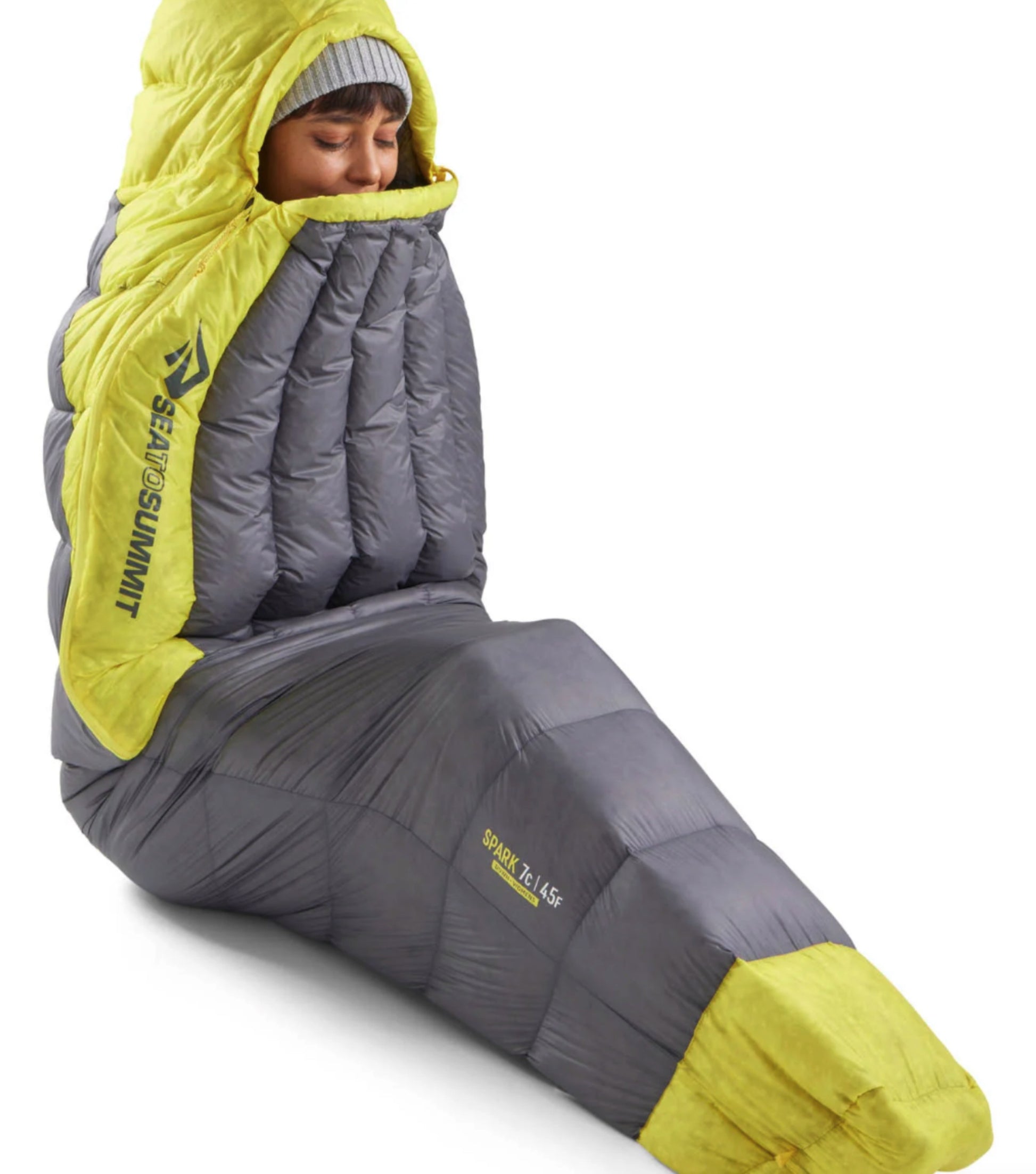 Ultralight, breathable 10D nylon liner and a 10D shell with PFC-free DWR keeps the hood and footbox highly water resistant