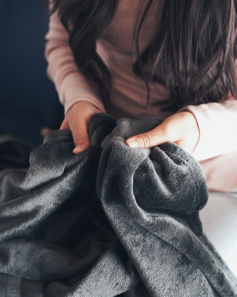 Cabeau Fold 'n Go 4-in-1 travel blanket – soft touch fabric