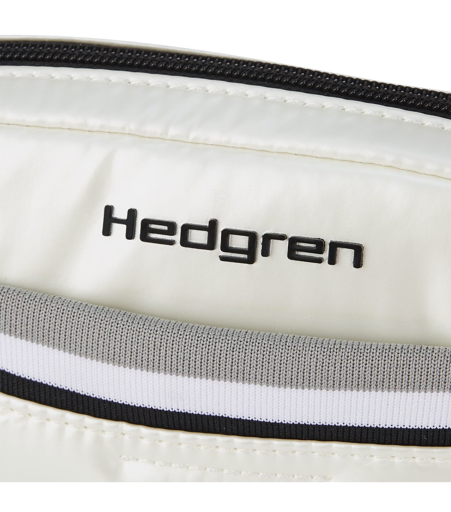 Hedgren SNUG 2 in 1 Waistbag / Crossbody Bag - Pearly White