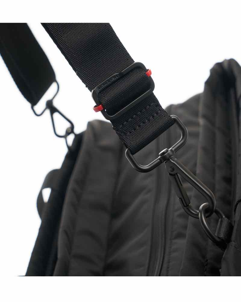 Removable adjustable shoulder strap