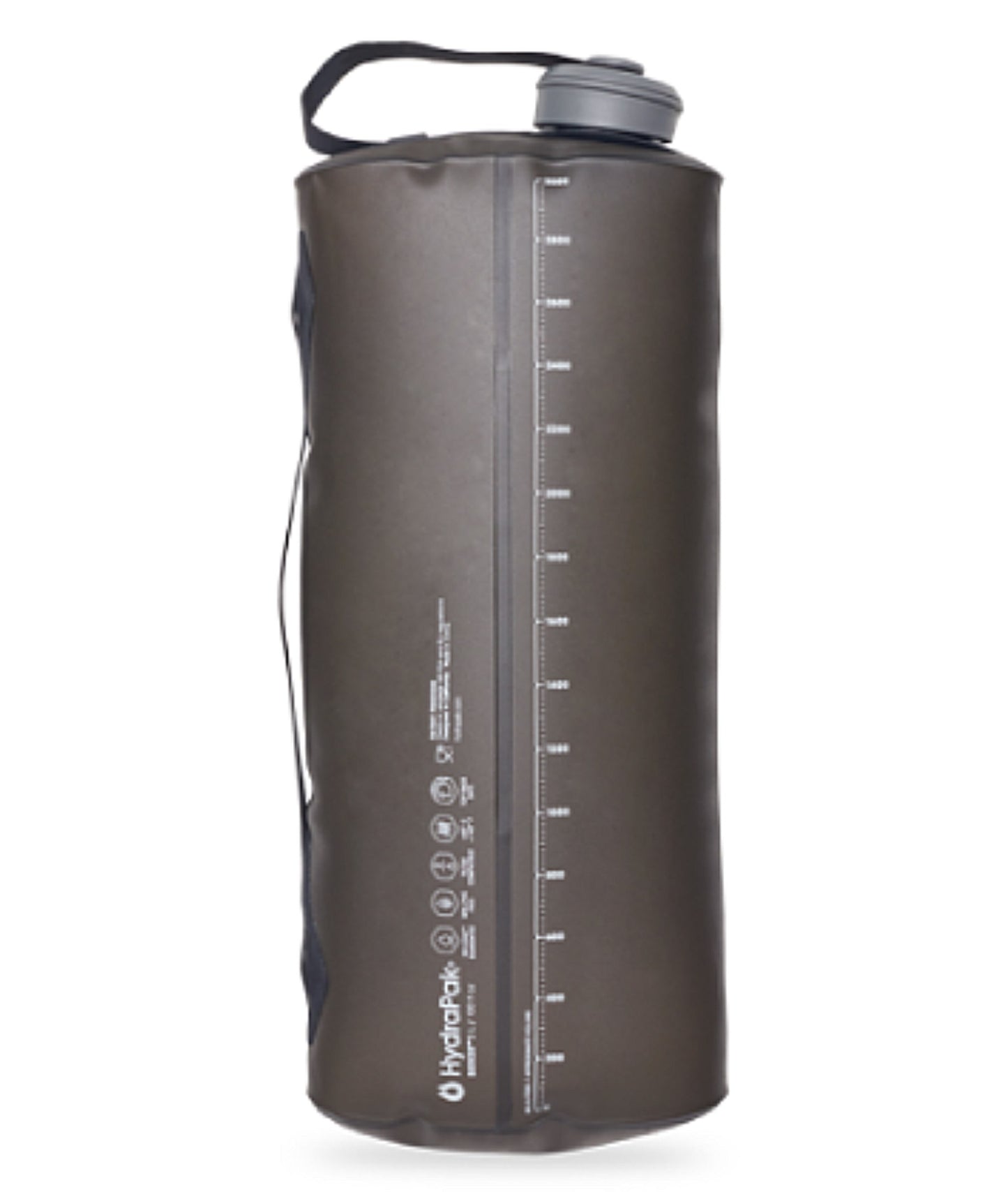 External capacity gauge allows you to track your hydration intake or measure out the contents