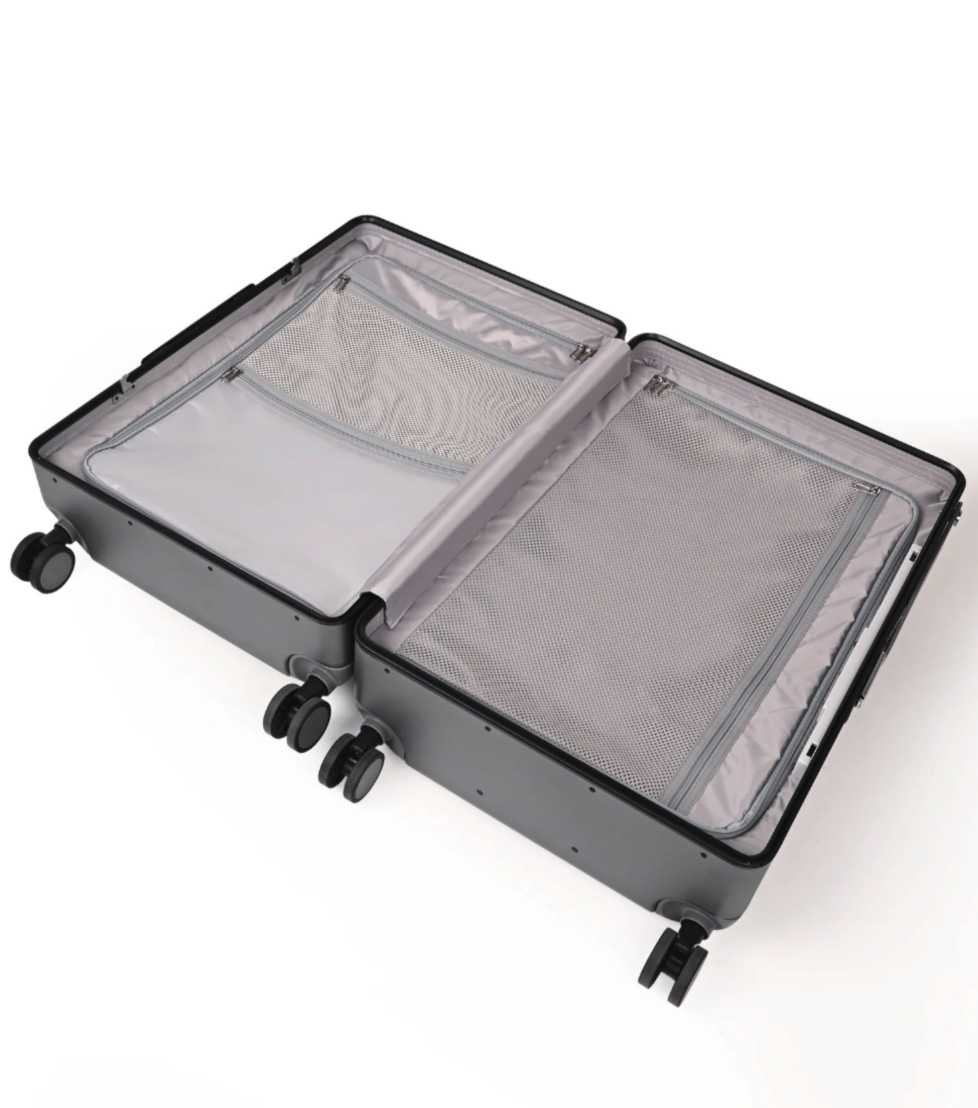 Multi-storage interior with two storage compartments, three zippered pockets and one waterproof pocket