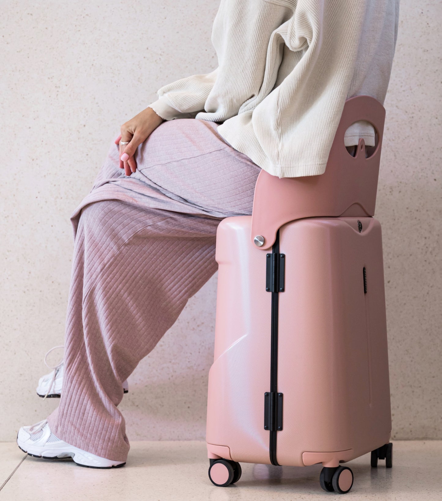 MiaMily 48 cm Ride-On Carry-on Suitcase - Dusty Pink