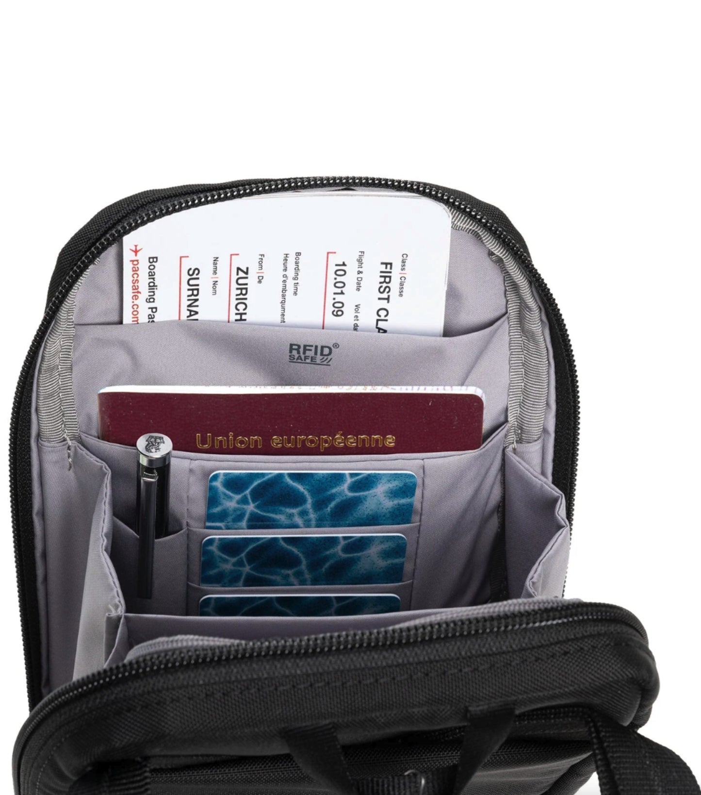 Passport pocket with RFID blocking to protect your personal details