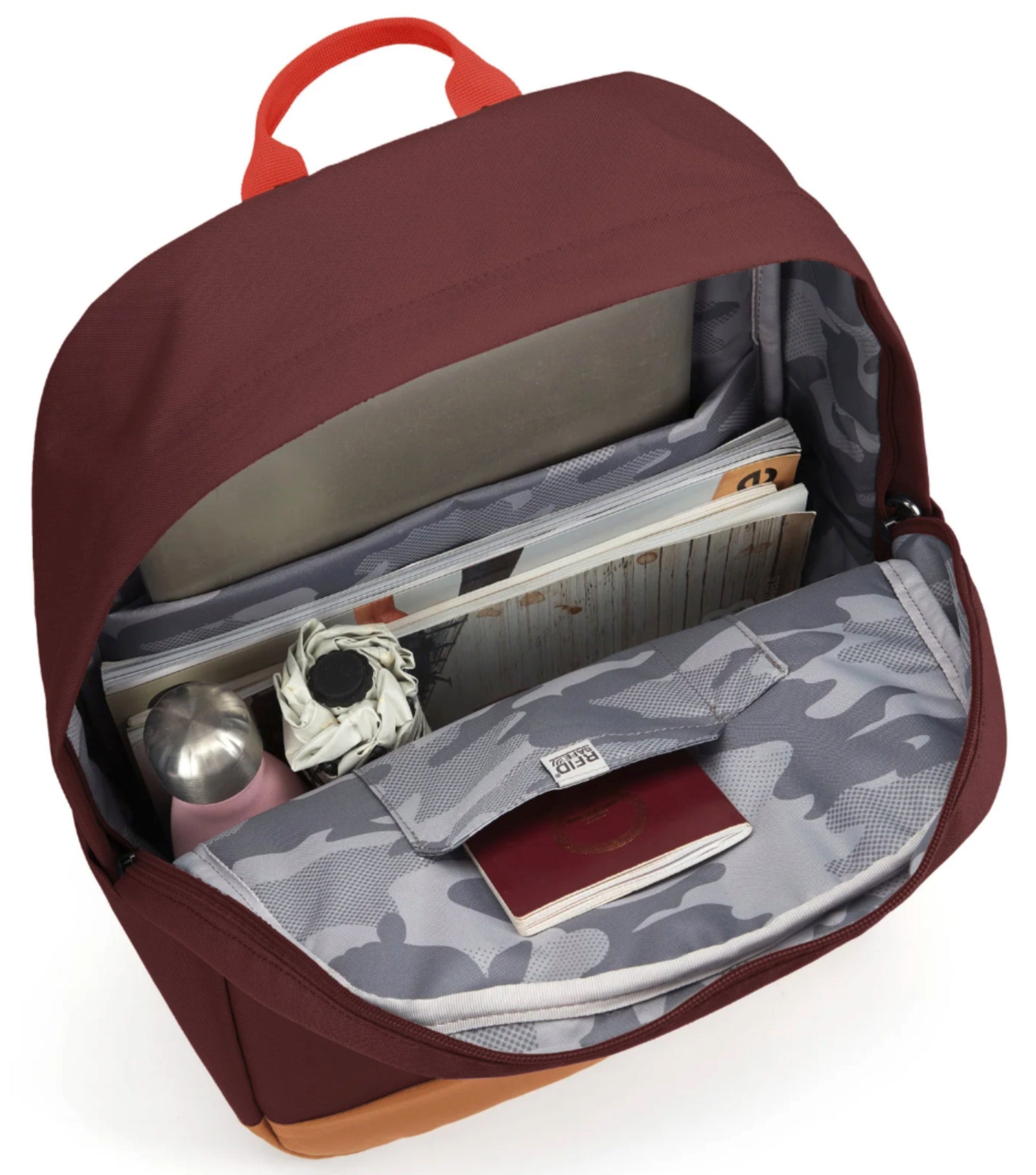 Fits a 16" MacBook Pro and most 16" laptops in a padded sleeve for extra protection