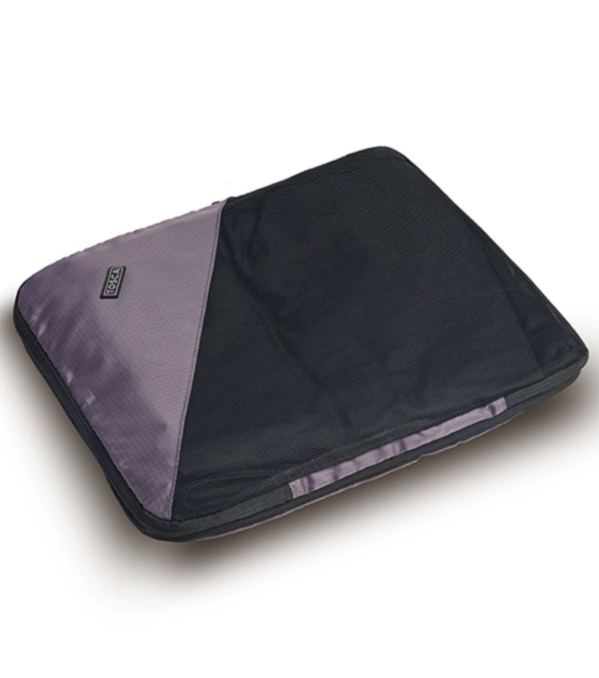 Compression packing cubes are designed to keep your clothes and accessories organised and easy to find