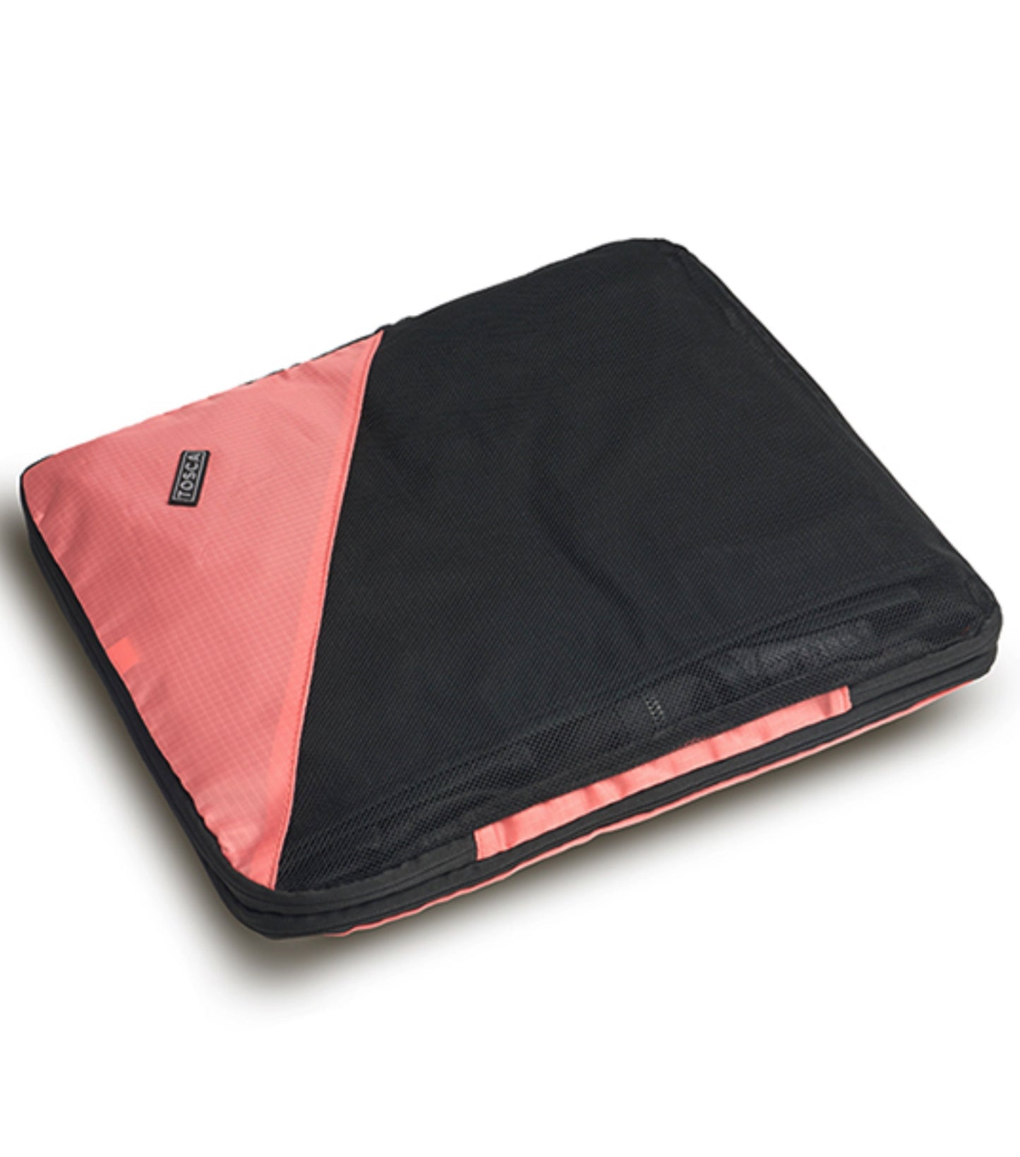 Compression packing cubes are designed to keep your clothes and accessories organised and easy to find