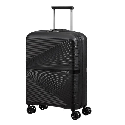 4 x multidirectional spinning wheels