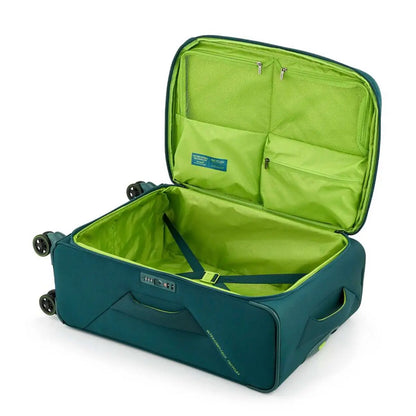 Internal pockets and elastic straps