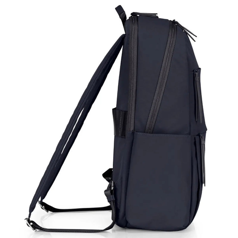 Padded, adjustable shoulder straps