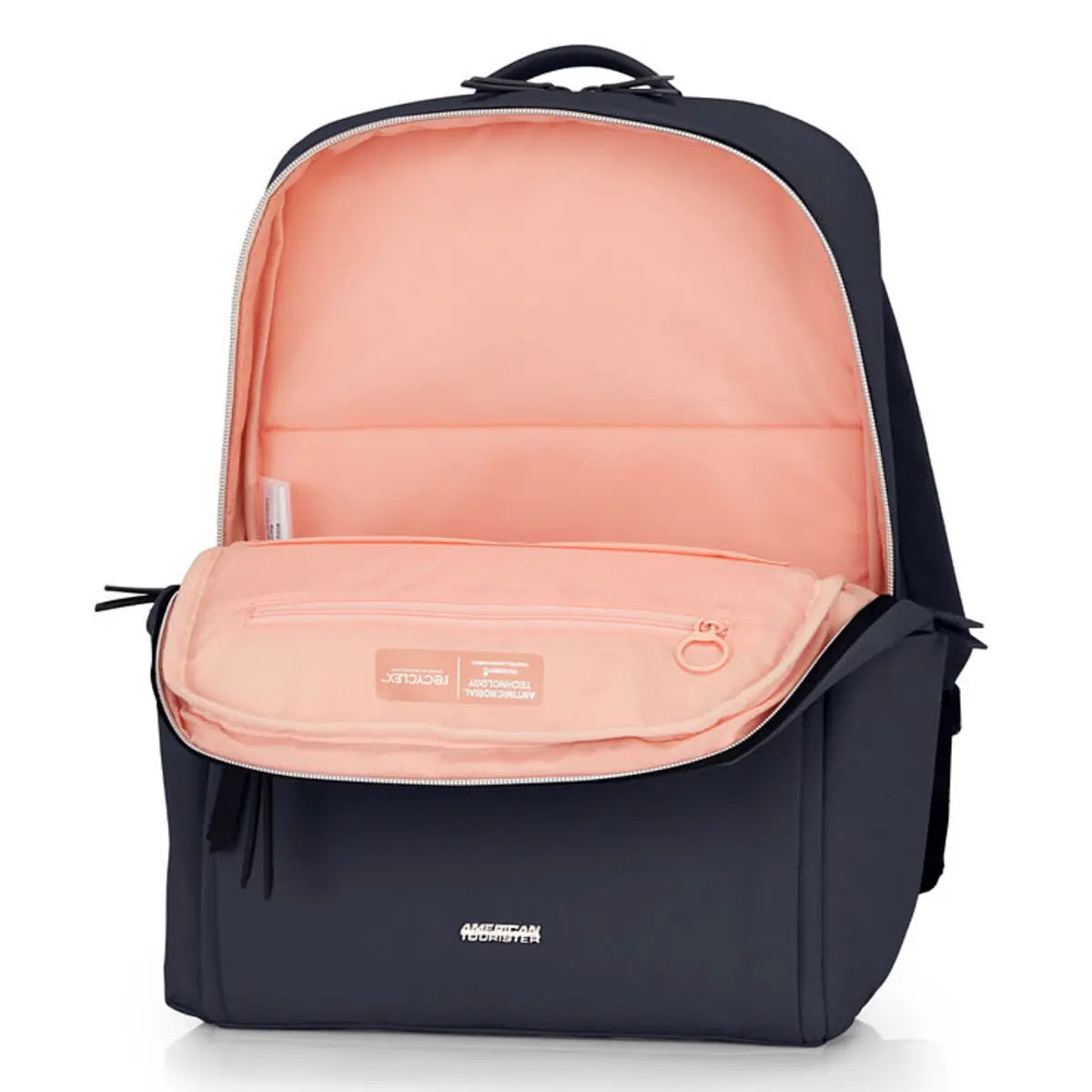 Spacious main compartment with internal pockets