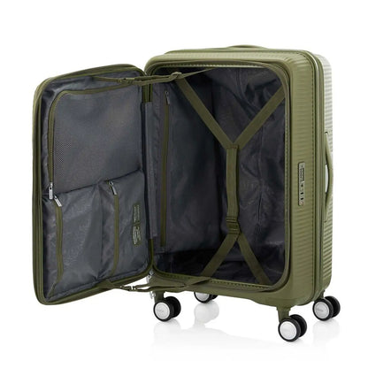 Internal pockets and elastic straps