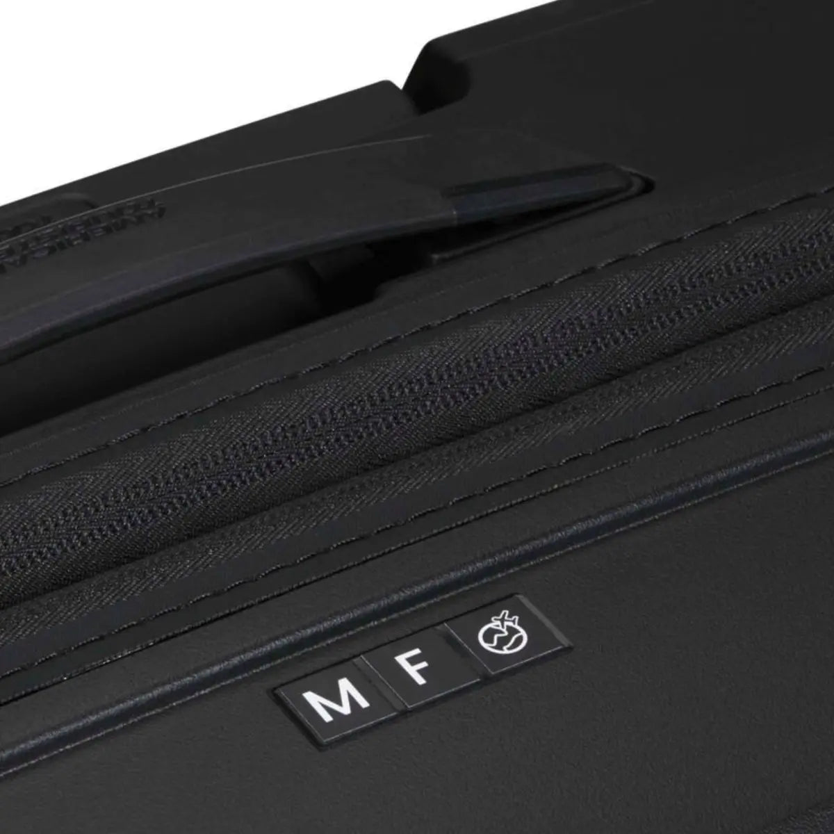 American Tourister Fastforward 78 cm Expandable Suitcase - Flash Black