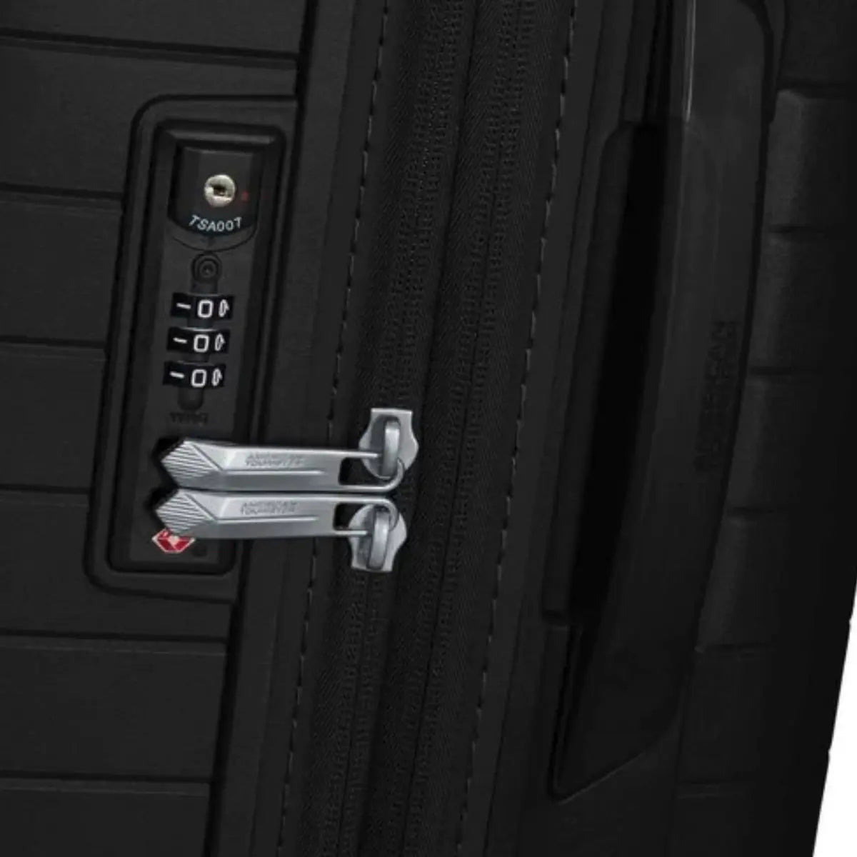 American Tourister Fastforward 78 cm Expandable Suitcase - Flash Black