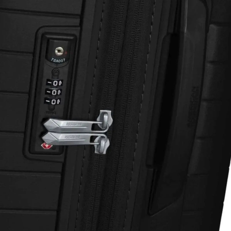 American Tourister Fastforward 78 cm Expandable Suitcase - Flash Black